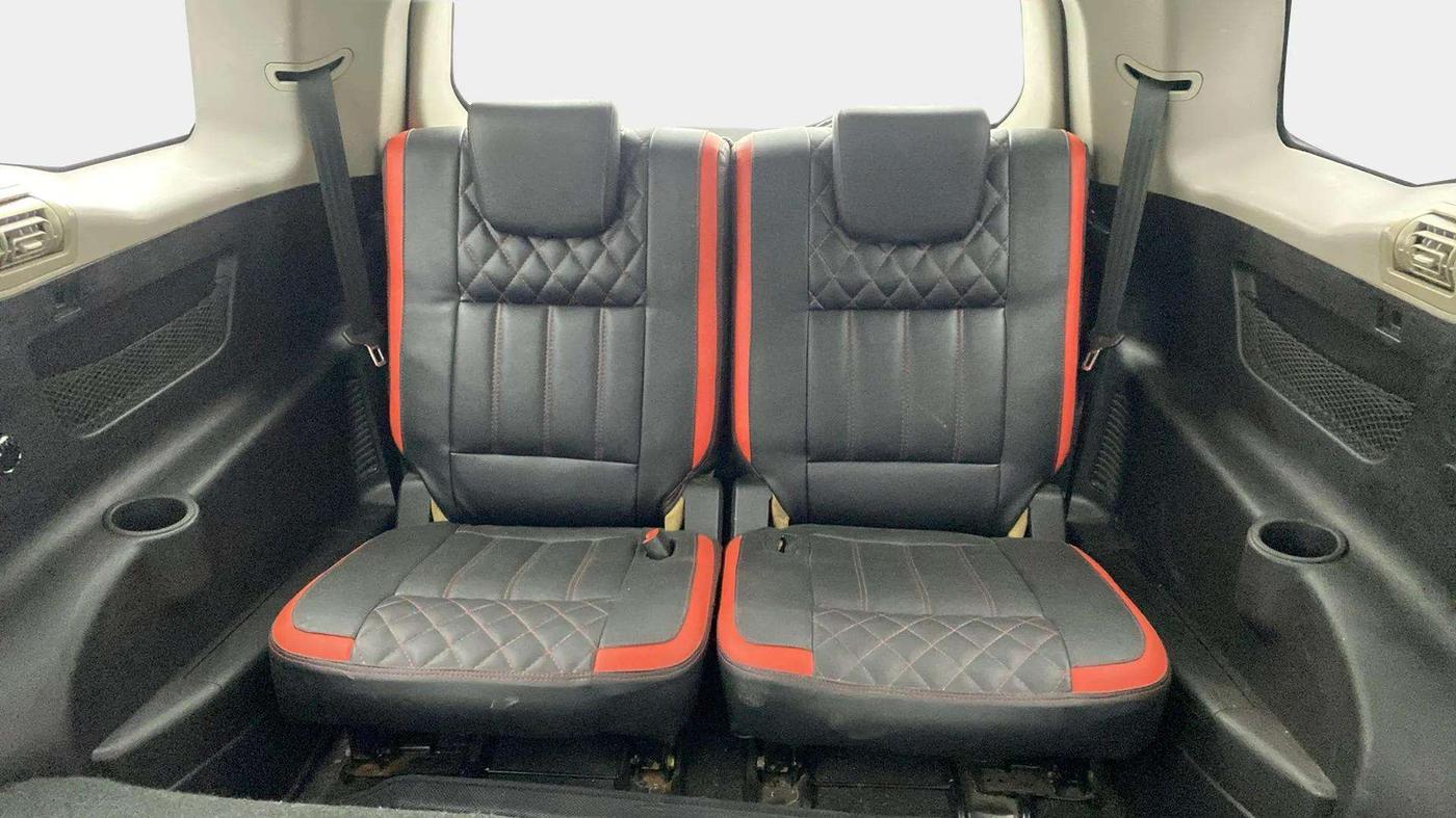2018 Mahindra XUV500 W9, Diesel, Manual, 60,452 km, Third Seat Row ( optional )