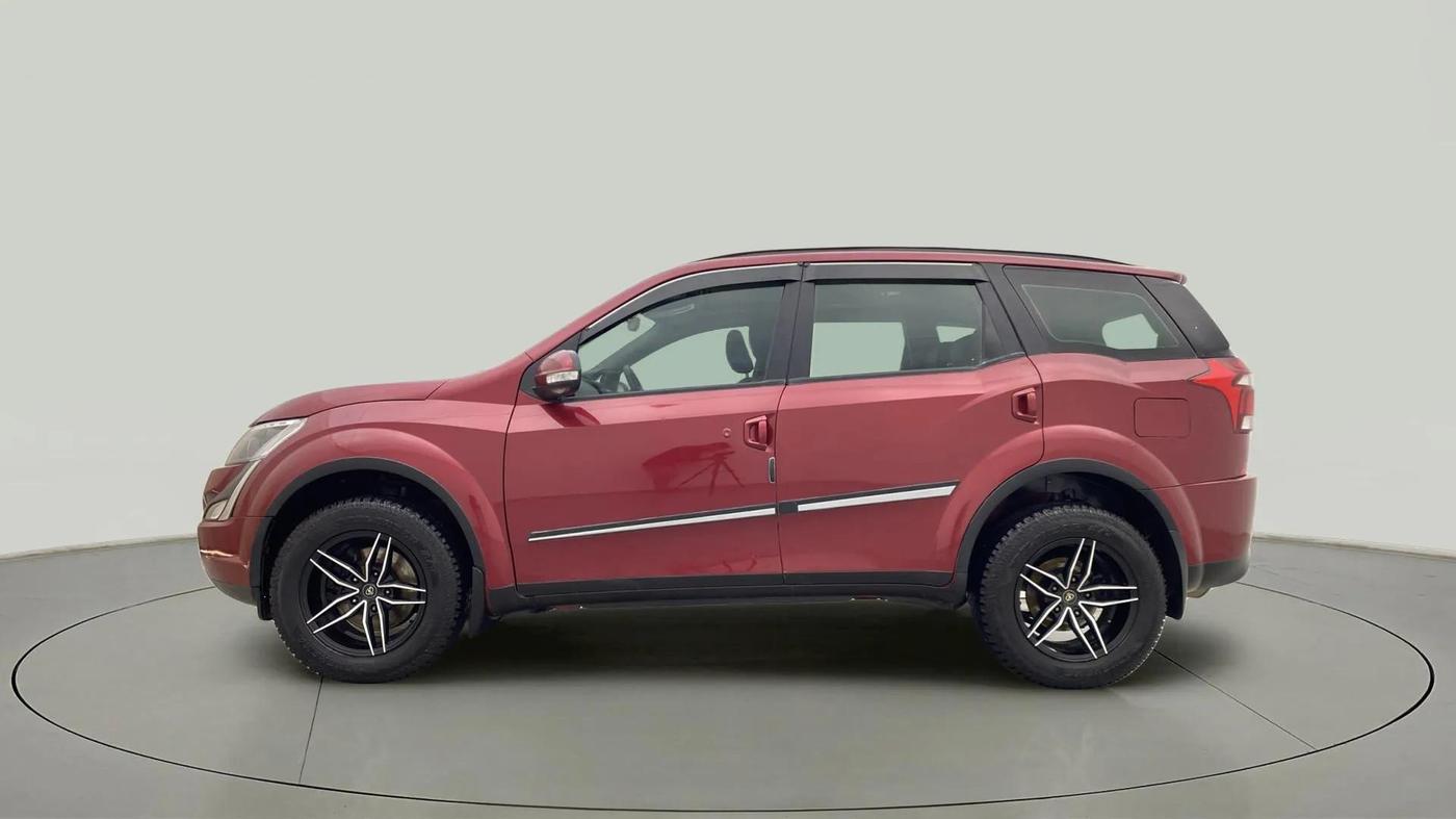 2018 Mahindra XUV500 W9, Diesel, Manual, 60,452 km, Left Side