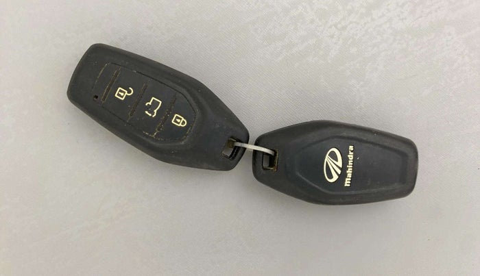 2018 Mahindra XUV500 W9, Diesel, Manual, 60,399 km, Key Close Up