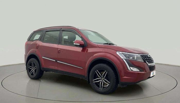 2018 Mahindra XUV500 W9, Diesel, Manual, 60,399 km, Right Front Diagonal