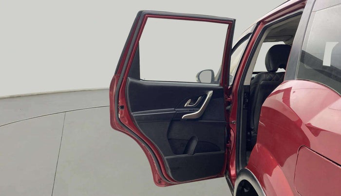 2018 Mahindra XUV500 W9, Diesel, Manual, 60,399 km, LHS Rear Door