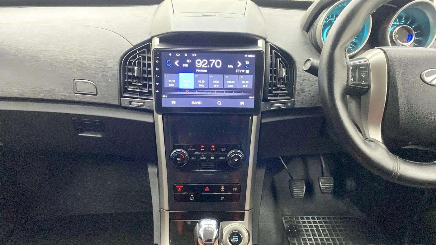 2018 Mahindra XUV500 W9, Diesel, Manual, 60,452 km, Air Conditioner