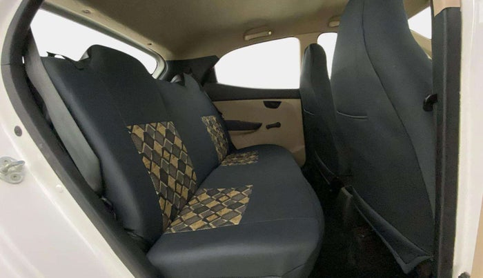 2014 Hyundai Eon ERA +, Petrol, Manual, 63,059 km, Right Side Rear Door Cabin