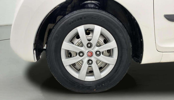 2014 Hyundai Eon ERA +, Petrol, Manual, 63,059 km, Left Front Wheel