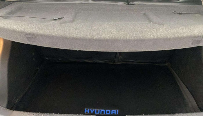 2016 Hyundai Elite i20 ASTA 1.2, Petrol, Manual, 63,567 km, Boot Open Zoomed View