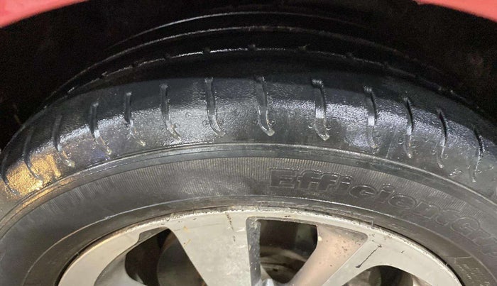 2014 Hyundai i20 ASTA 1.2, Petrol, Manual, 62,860 km, Right Front Tyre Tread