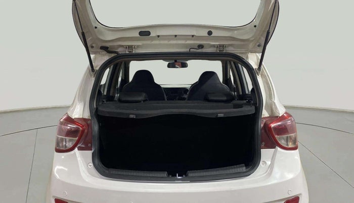 2015 Hyundai Grand i10 ASTA (O) 1.2 KAPPA VTVT, Petrol, Manual, 42,851 km, Boot Open Zoomed View