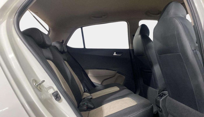 2015 Hyundai Grand i10 ASTA (O) 1.2 KAPPA VTVT, Petrol, Manual, 42,851 km, Right Side Rear Door Cabin