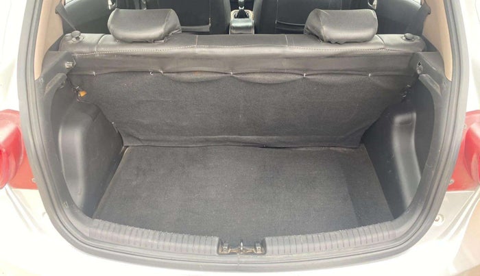 2015 Hyundai Grand i10 ASTA (O) 1.2 KAPPA VTVT, Petrol, Manual, 91,217 km, Boot Inside