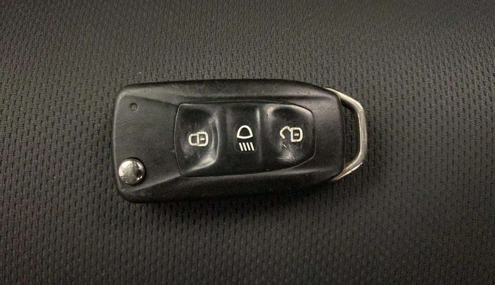 2018 Tata Tiago XZ PETROL, Petrol, Manual, 97,342 km, Key Close Up