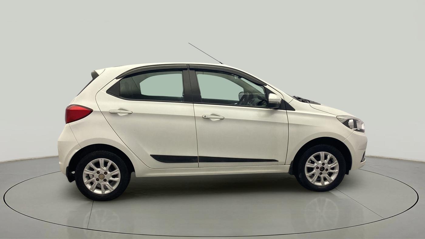 2018 Tata Tiago XZ PETROL, Petrol, Manual, 97,367 km, Right Side View