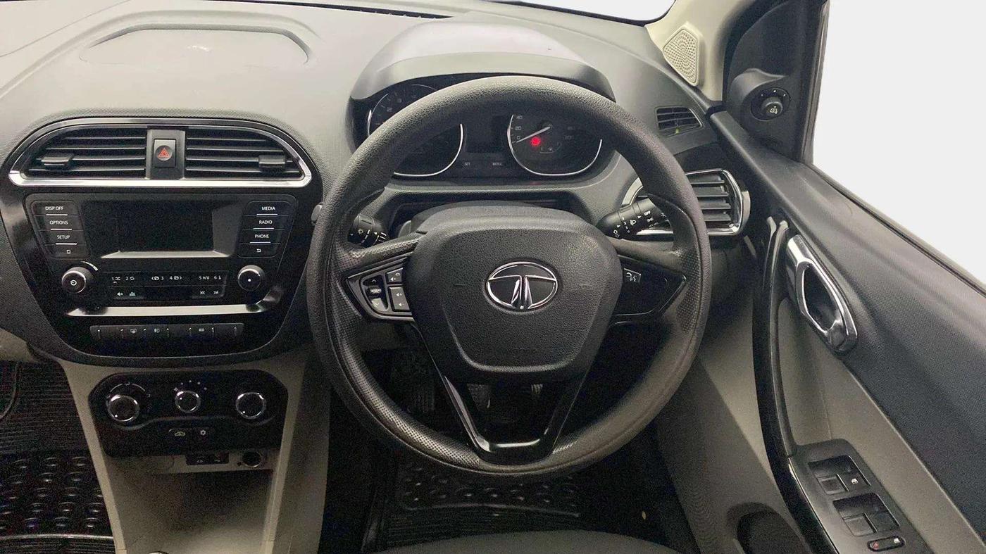 2018 Tata Tiago XZ PETROL, Petrol, Manual, 97,367 km, Steering Wheel Close Up