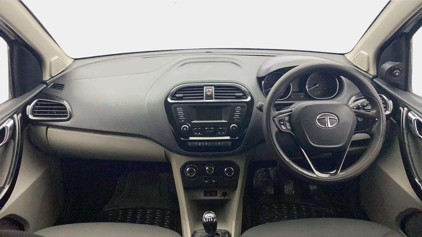 2018 Tata Tiago XZ PETROL, Petrol, Manual, 97,367 km, Dashboard