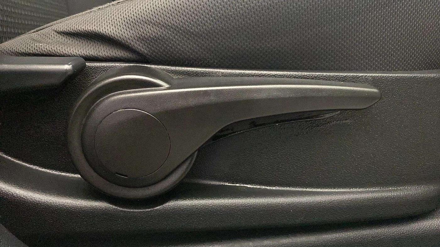 2018 Tata Tiago XZ PETROL, Petrol, Manual, 97,367 km, Driver Side Adjustment Panel