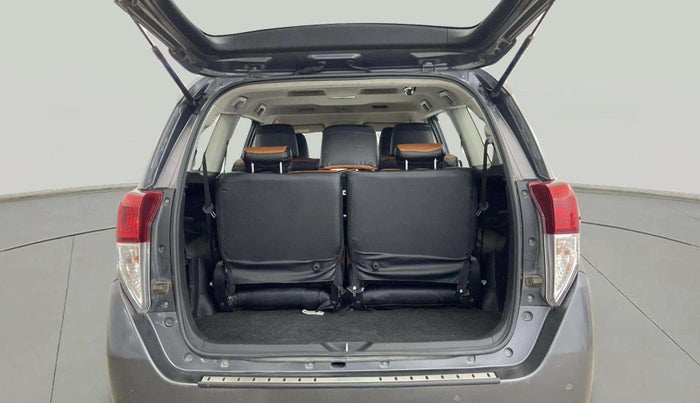2022 Toyota Innova Crysta 2.4 GX AT 7 STR, Diesel, Automatic, 84,125 km, Boot Open Zoomed View