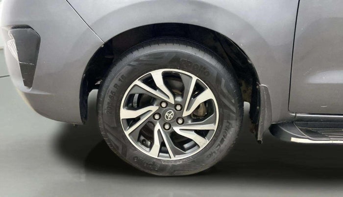 2022 Toyota Innova Crysta 2.4 GX AT 7 STR, Diesel, Automatic, 84,125 km, Left Front Wheel