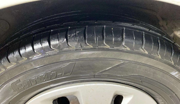 2012 Hyundai i10 MAGNA 1.1, Petrol, Manual, 59,005 km, Left Front Tyre Tread
