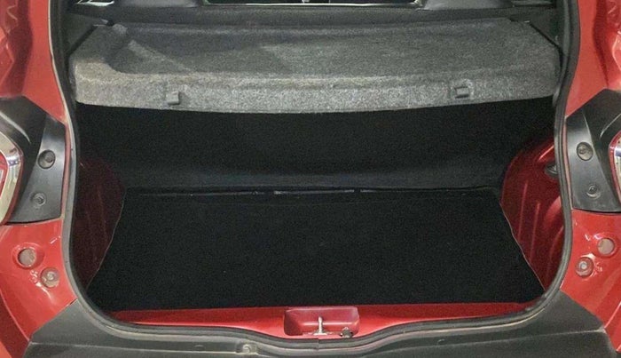 2022 Renault Kwid RXL 1.0 (O), Petrol, Manual, 23,235 km, Boot Inside