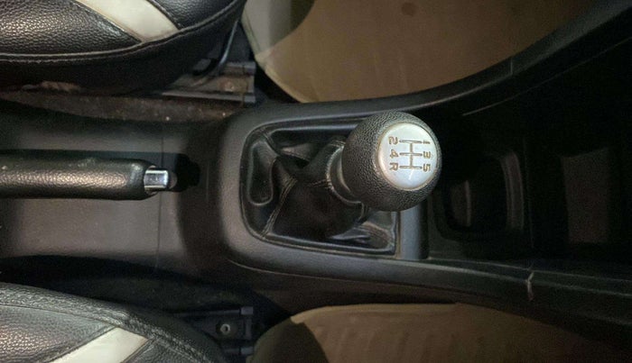 2014 Maruti Swift VXI, Petrol, Manual, 80,685 km, Gear Lever