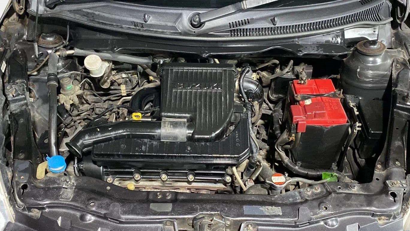 2014 Maruti Swift VXI, Petrol, Manual, 80,685 km, Open Bonet