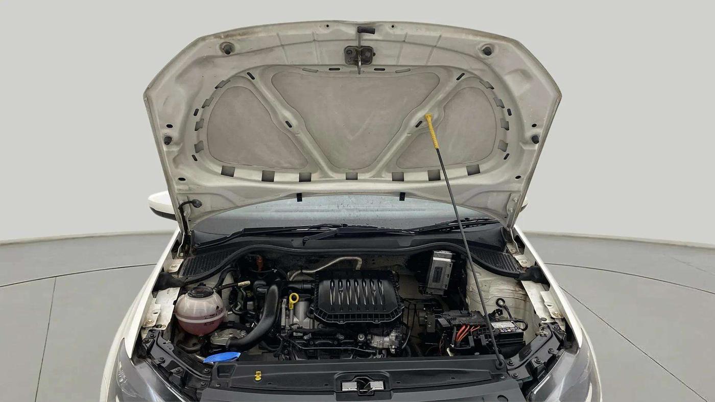 2020 Volkswagen Polo TRENDLINE 1.0L, Petrol, Manual, 40,344 km, Open Bonet