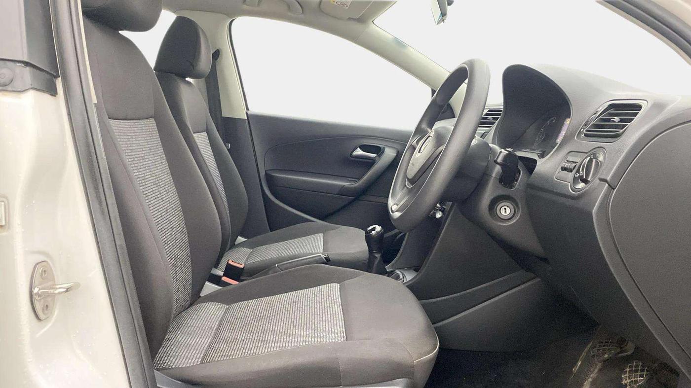 2020 Volkswagen Polo TRENDLINE 1.0L, Petrol, Manual, 40,344 km, Right Side Front Door Cabin