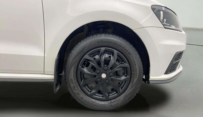 2020 Volkswagen Polo TRENDLINE 1.0L, Petrol, Manual, 40,344 km, Right Front Wheel