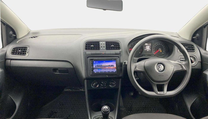 2020 Volkswagen Polo TRENDLINE 1.0L, Petrol, Manual, 40,344 km, Dashboard