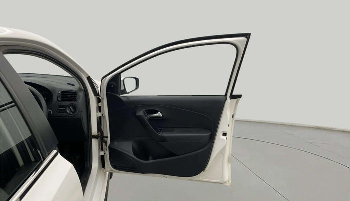 2020 Volkswagen Polo TRENDLINE 1.0L, Petrol, Manual, 40,344 km, RHS Front Door