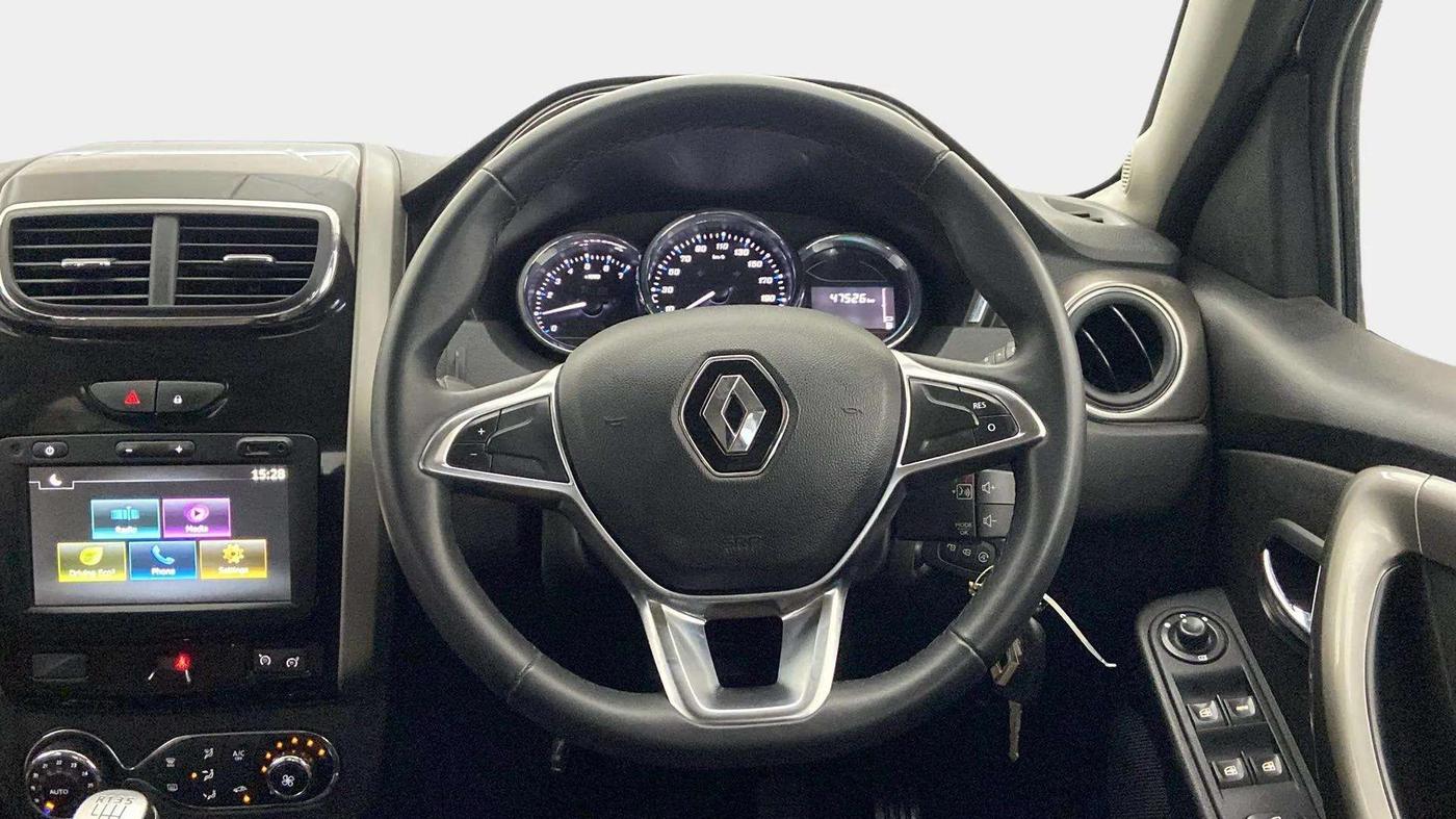2021 Renault Duster RXZ 1.3 TURBO PETROL MT, Petrol, Manual, 47,593 km, Steering Wheel Close Up