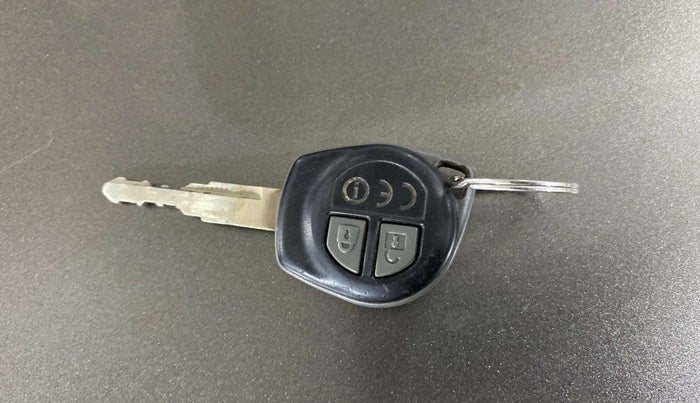 2021 Maruti Dzire VXI AMT, Petrol, Automatic, 48,217 km, Key Close Up