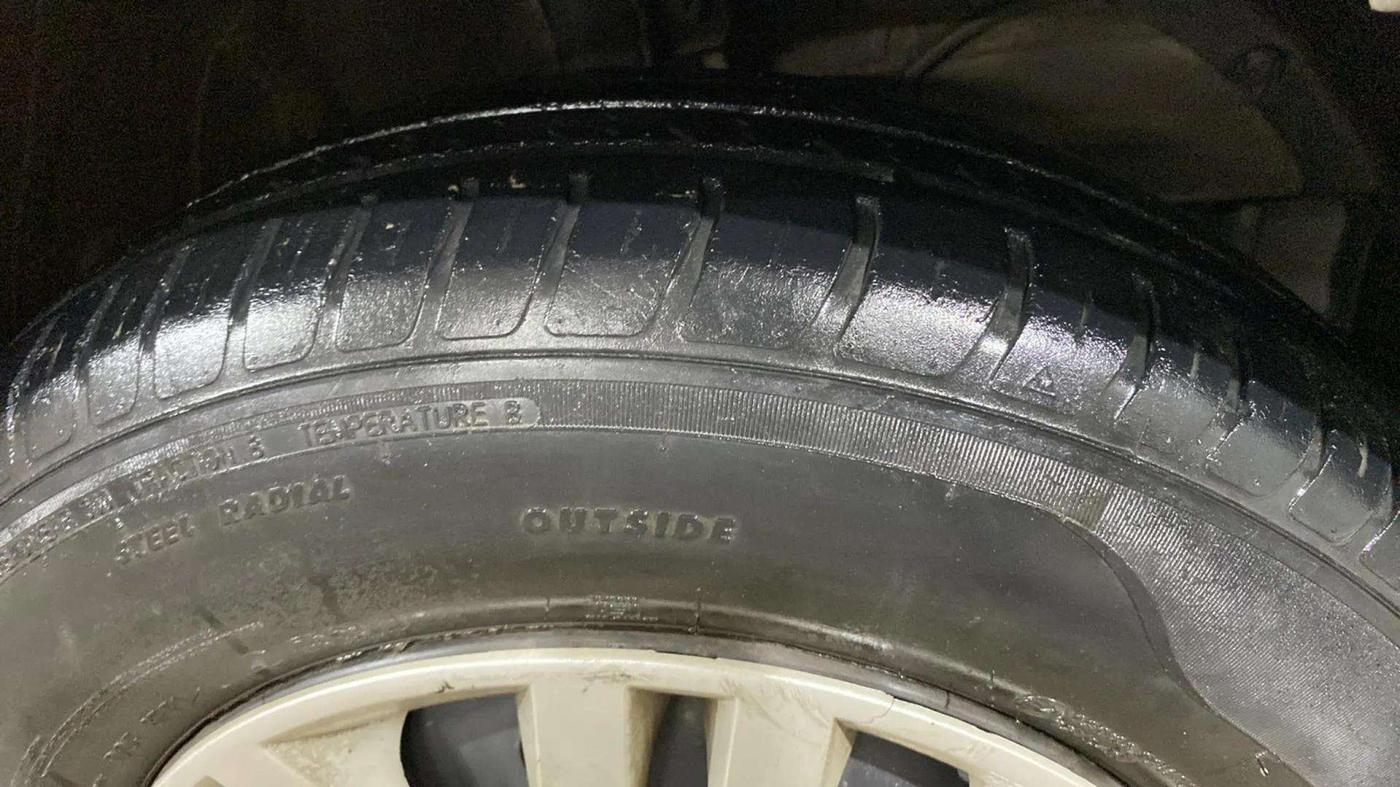 2021 Maruti Dzire VXI AMT, Petrol, Automatic, 48,441 km, Right Front Tyre Tread