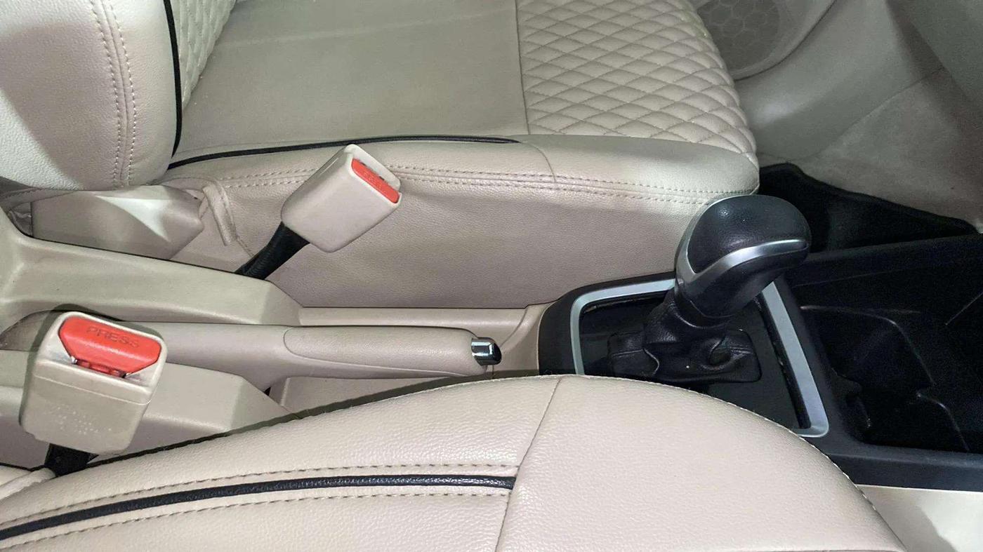 2021 Maruti Dzire VXI AMT, Petrol, Automatic, 48,441 km, Gear Lever