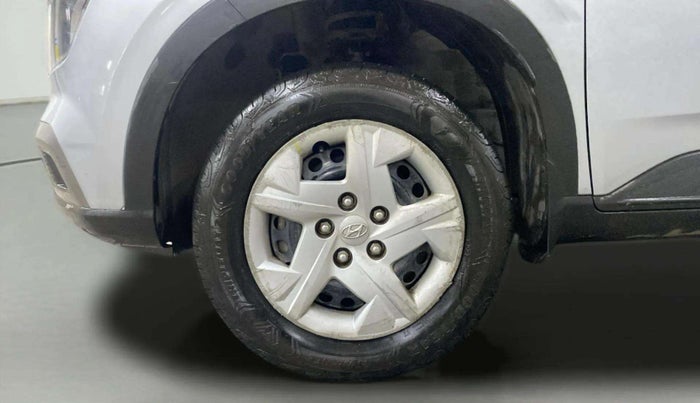 2020 Hyundai VENUE S 1.2, Petrol, Manual, 40,510 km, Left Front Wheel