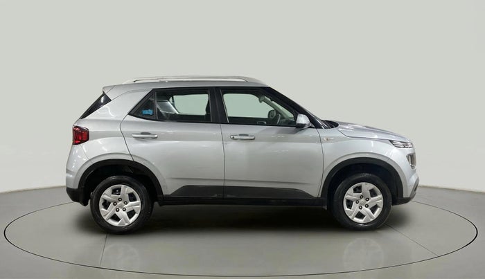 2020 Hyundai VENUE S 1.2, Petrol, Manual, 40,510 km, Right Side View