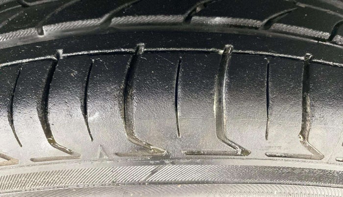 2019 Ford Ecosport TITANIUM + 1.5L PETROL AT, Petrol, Automatic, 53,110 km, Right Front Tyre Tread
