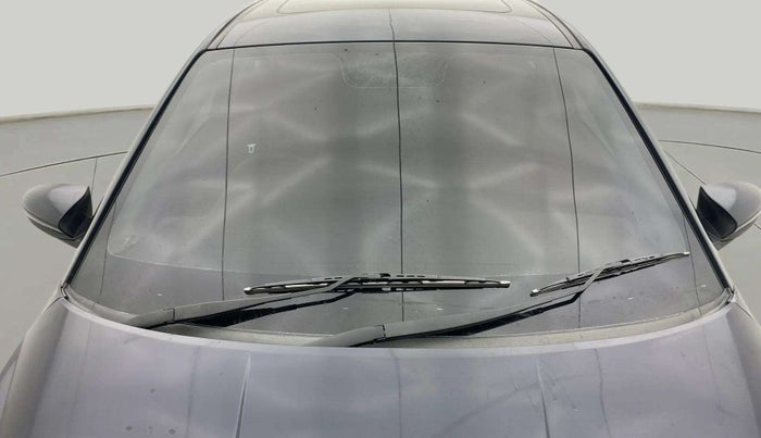2022 Hyundai NEW I20 ASTA (O) 1.2 AT, Petrol, Automatic, 20,322 km, Front Windshield