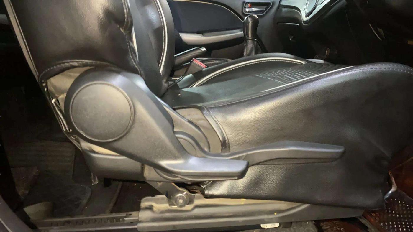 2019 Maruti Baleno ALPHA PETROL 1.2, Petrol, Manual, 69,583 km, Driver Side Adjustment Panel