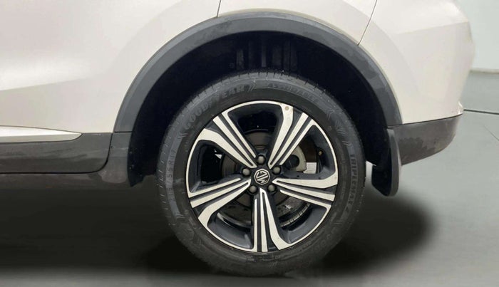 2022 MG ASTOR SHARP 1.5 MT, Petrol, Manual, 33,371 km, Left Rear Wheel