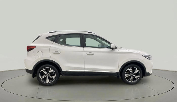 2022 MG ASTOR SHARP 1.5 MT, Petrol, Manual, 33,371 km, Right Side View