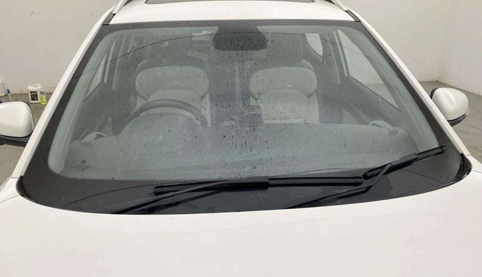 2022 MG ASTOR SHARP 1.5 MT, Petrol, Manual, 33,371 km, Front Windshield
