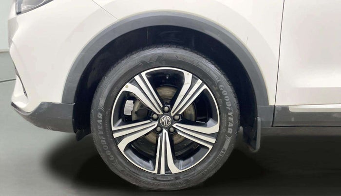 2022 MG ASTOR SHARP 1.5 MT, Petrol, Manual, 33,371 km, Left Front Wheel