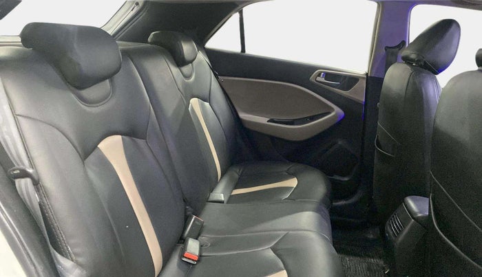 2015 Hyundai Elite i20 ASTA 1.2, Petrol, Manual, 88,040 km, Right Side Rear Door Cabin