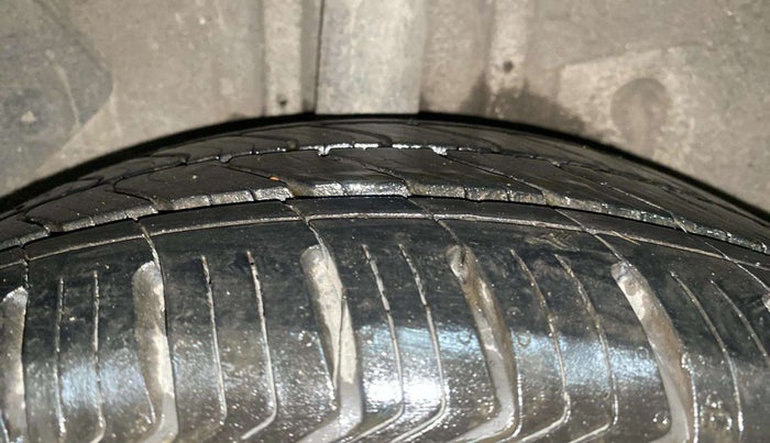 2015 Hyundai Elite i20 ASTA 1.2, Petrol, Manual, 88,040 km, Right Rear Tyre Tread