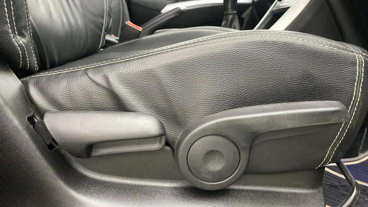 2020 Maruti S Cross ZETA 1.5, Petrol, Manual, 30,471 km, Driver Side Adjustment Panel