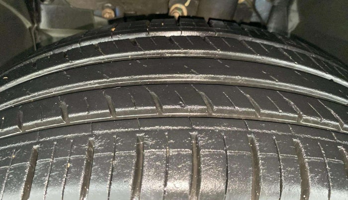 2021 Renault Duster RXZ 1.5 PETROL MT, Petrol, Manual, 20,572 km, Left Front Tyre Tread