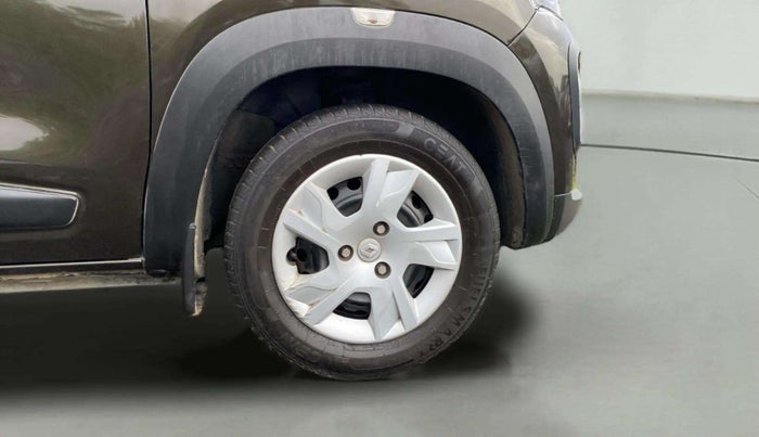 2022 Renault Kwid RXT 1.0 AMT, Petrol, Automatic, 37,504 km, Right Front Wheel