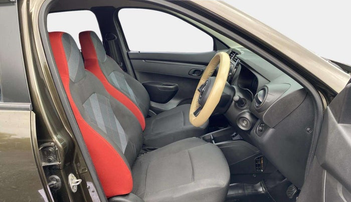 2022 Renault Kwid RXT 1.0 AMT, Petrol, Automatic, 37,504 km, Right Side Front Door Cabin