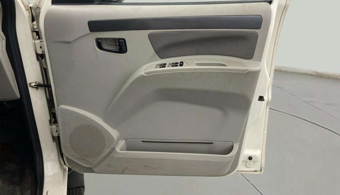 2019 Mahindra Scorpio S7, Diesel, Manual, 35,019 km, Driver Side Door Panels Control