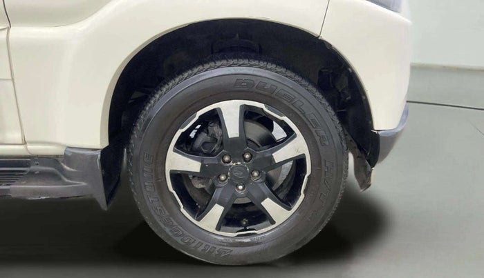 2019 Mahindra Scorpio S7, Diesel, Manual, 35,019 km, Right Front Wheel